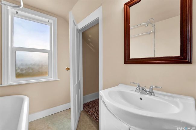 705 Av L S, House other with 3 bedrooms, 1 bathrooms and null parking in Saskatoon SK | Image 31