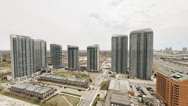 2806 - 2033 Kennedy Rd, Condo with 2 bedrooms, 1 bathrooms and 1 parking in Toronto ON | Image 11