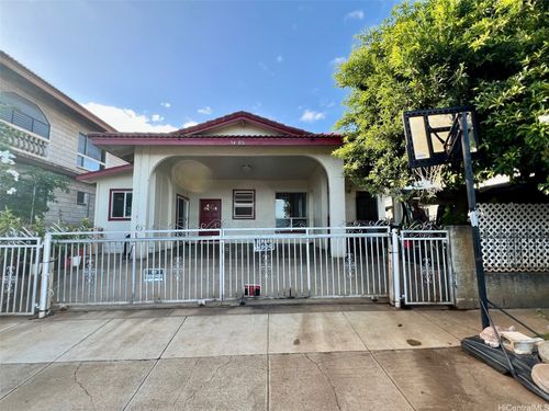 94-816 Kuhaulua St, Waipahu, HI, 96797-2815 | Card Image