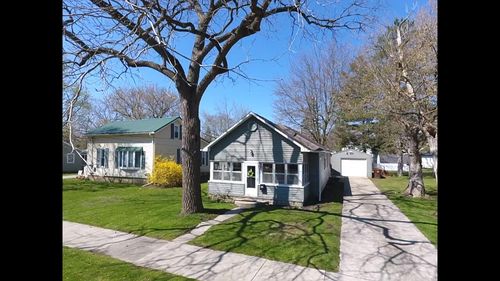 704 S Clinton Ave, Saint Johns, MI, 48879-2248 | Card Image