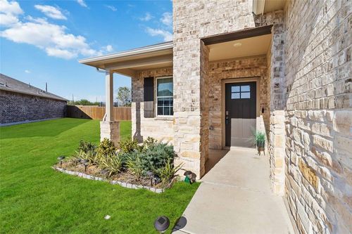 226 Coralbean Dr, Kyle, TX, 78640-2817 | Card Image