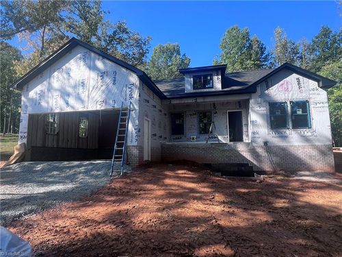 4864 Creeks Crossing Rd, Asheboro, NC, 27205-9660 | Card Image