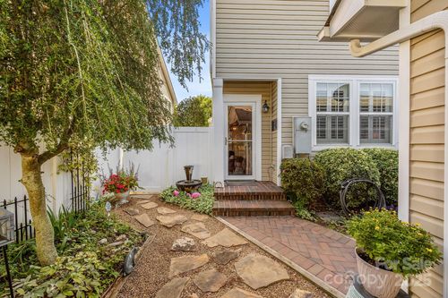 18333 The Commons Blvd, Cornelius, NC, 28031-7136 | Card Image