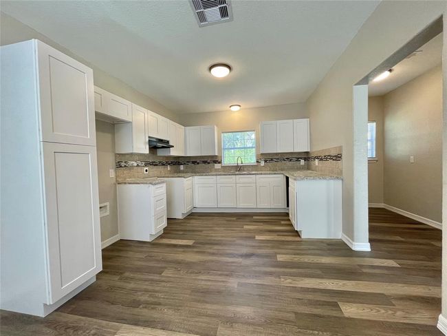 305 N Ave A | Image 10