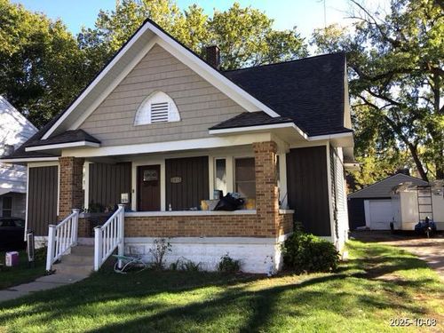 2438 Wyoming Ave, Wyoming, MI, 49519-2232 | Card Image