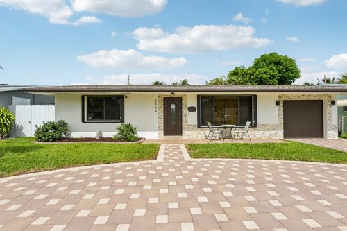 2654 Tarpon Dr, Miramar, FL, 33023-4523 | Card Image