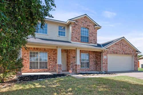 7107 Matlock Meadow Ct, Arlington, TX, 76002-3346 | Card Image
