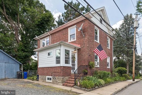 401 Linden St, JENKINTOWN, PA, 19046-2744 | Card Image