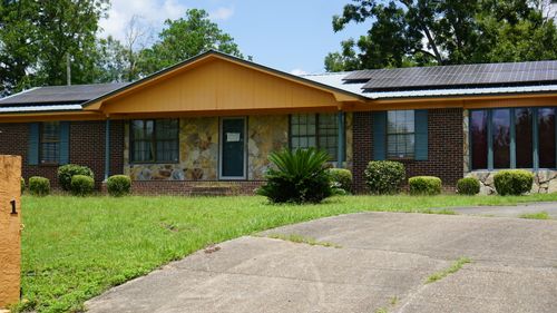 891 Dorsey Ave, DeFuniak Springs, FL, 32435-3063 | Card Image