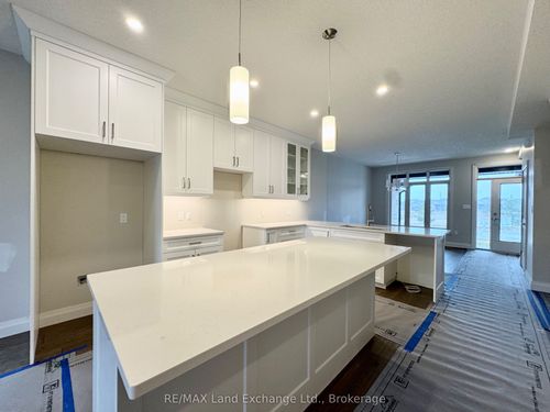 358 Rosner Dr, Port Elgin, ON, N0H2C8 | Card Image