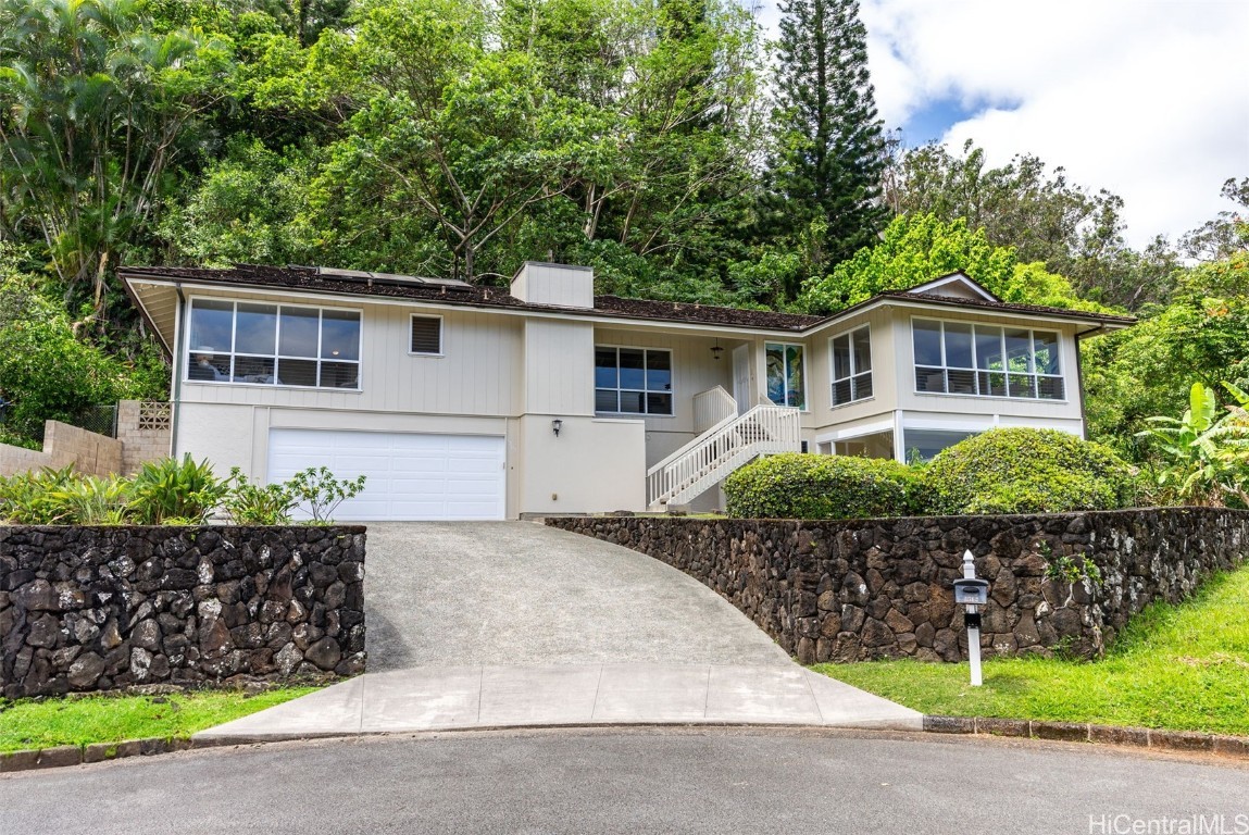 Lopaka Pl, Kailua, HI 96734