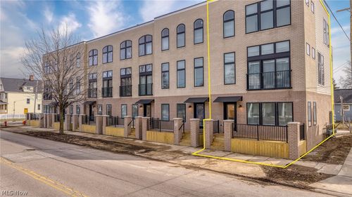 4711 Bridge Avenue, Cleveland, OH, 44102 | Card Image