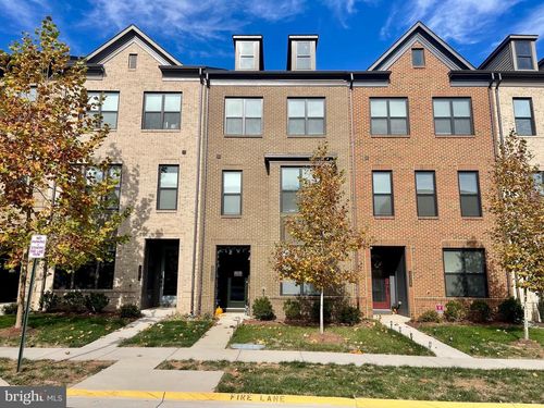 23006 Sullivans Cove Sq, BRAMBLETON, VA, 20148-4988 | Card Image