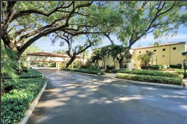 APT-206 - 1709 Whitehall Dr, Condo with 2 bedrooms, 2 bathrooms and null parking in Davie FL | Image 37