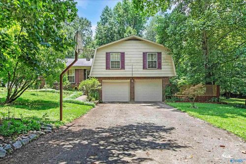 168 Walls Dr, Hazel Green, AL, 35750-9270 | Card Image