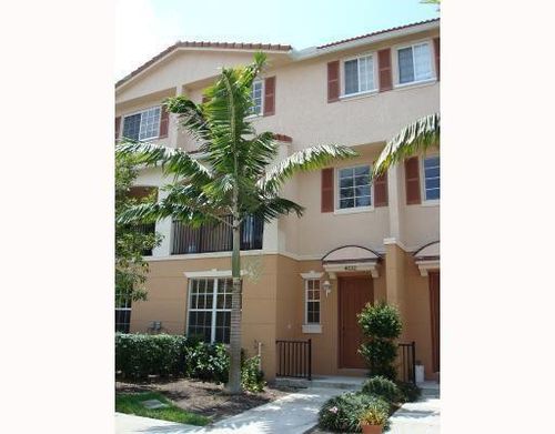 4632 Danson Way, Delray Beach, FL, 33445-3552 | Card Image