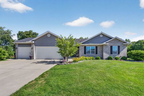 800 E Short Dr, Coal City, IL, 60416-4109 | Card Image