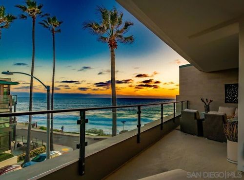 301-6767 Neptune Pl, La Jolla, CA, 92037-5943 | Card Image