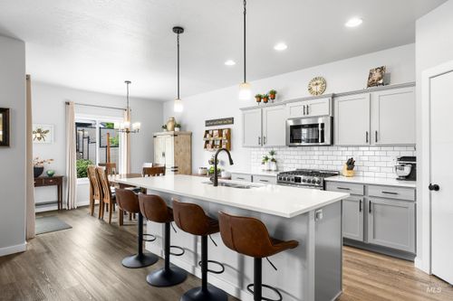 5598 W Old Ranch St, Boise, ID, 83714-1839 | Card Image