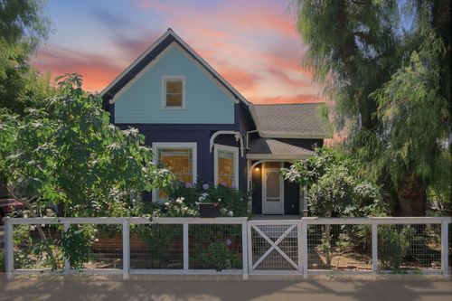 920 Lincoln Ave, Woodland, CA, 95695-4113 | Card Image