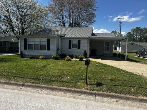813 N Military Ave, Lawrenceburg, TN, 38464-2628 | Card Image