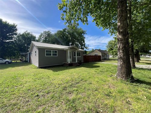 401 Nw 2nd St, Minco, OK, 73059-2059 | Card Image
