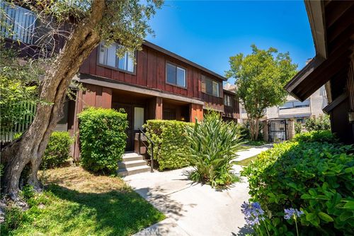 22-20110 Cohasset St, Winnetka, CA, 91306-2959 | Card Image