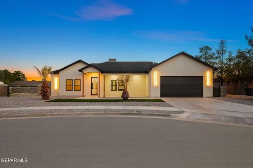 15352 Fairwood Ct, Horizon City, TX, 79928-7021 | Card Image
