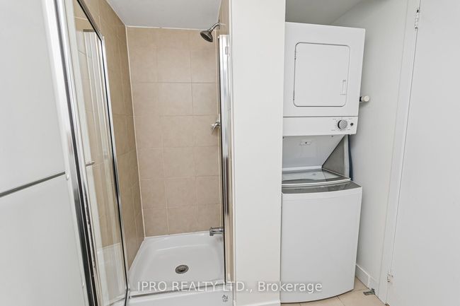 1808 - 373 Front St W, Condo with 3 bedrooms, 2 bathrooms and 1 parking in Toronto ON | Image 12