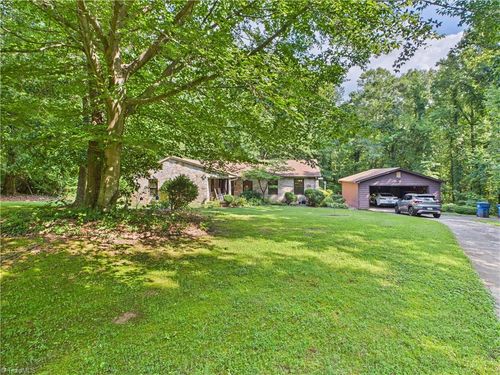2800 Brookledge Ct, Browns Summit, NC, 27214-9659 | Card Image