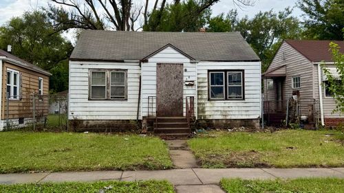 818 Louisiana St, Gary, IN, 46402-1524 | Card Image