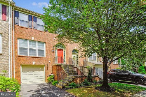 7728 Heritage Farm Dr, Gaithersburg, MD, 20886-5802 | Card Image