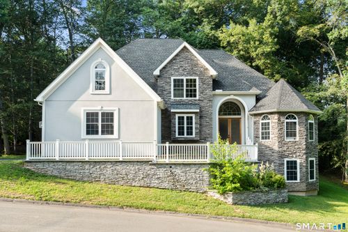 1 Walters Way, Windsor, CT, 06095-1068 | Card Image