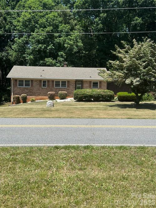4109 Bunker Hill School Rd, Claremont, NC, 28610-9458 | Card Image