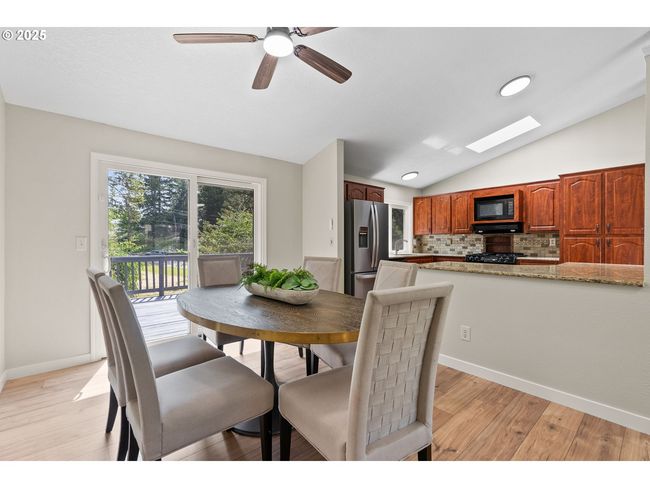 1472 Sw 14 Th St, House other with 4 bedrooms, 3 bathrooms and 2 parking in Gresham OR | Image 6