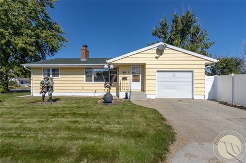 225 8th Street W, Hardin, MT, 59034 | Card Image