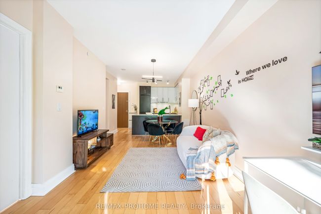 213 - 21 Clairtrell Rd, Condo with 2 bedrooms, 2 bathrooms and 1 parking in Toronto ON | Image 16