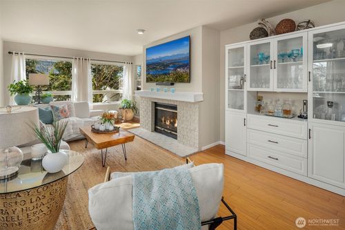 apt-b201-605 5th St, Kirkland, WA, 98033-5692 | Card Image