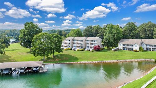 220 Blarney Stone Ct, Huddleston, VA, 24104-2831 | Card Image