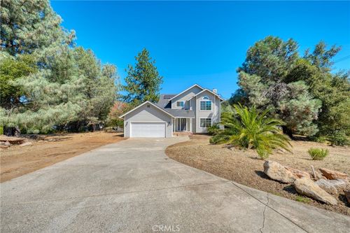18027 N Shore Dr, Hidden Valley Lake, CA, 95467-8634 | Card Image