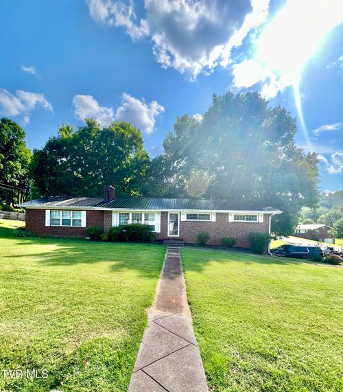 2703 Schumway Drive, Johnson City, TN, 37601 | Card Image