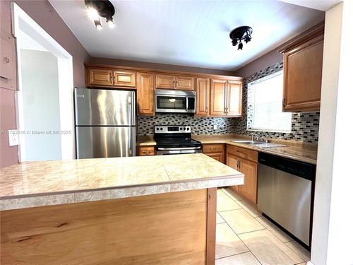 apt-303-8500 Sunrise Lakes Blvd, Sunrise, FL, 33322-1465 | Card Image