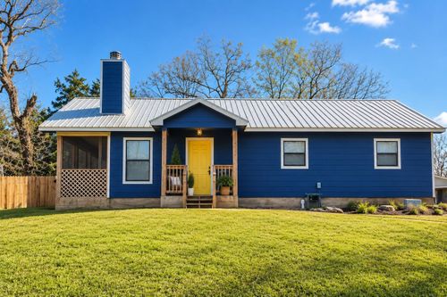 150 Lazy Ln, Livingston, TX, 77351-0584 | Card Image