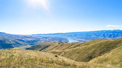 6971 Burch Mountain Rd, Wenatchee, WA, 98801 | Card Image