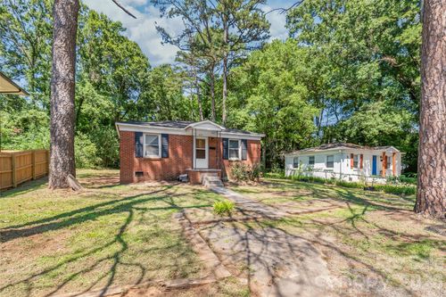 622 Colorado Ave, Charlotte, NC, 28206-2238 | Card Image