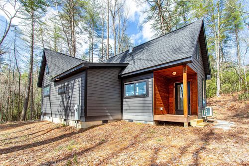 261 Maga Ln, Brevard, NC, 28712 | Card Image