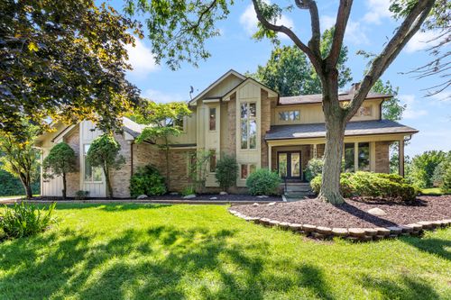 6890 Duchess Ct, Troy, MI, 48098-2232 | Card Image
