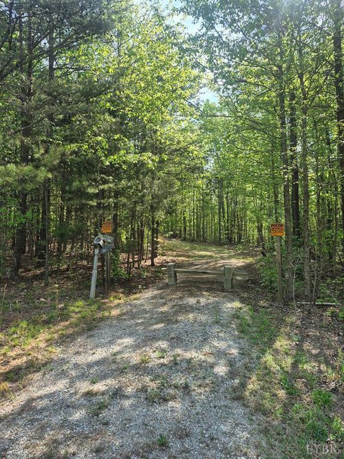 0 Mountain Creek Rd, Green Bay, VA, 23942 | Card Image