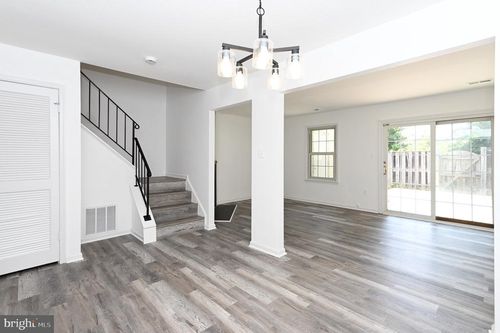 3513 Legere Ct, WOODBRIDGE, VA, 22193-1007 | Card Image