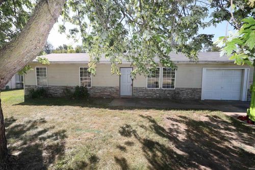 417 Cadillac St, Ligonier, IN, 46767-1210 | Card Image